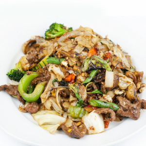 66. Fried Noodles with Beef and Vegetables